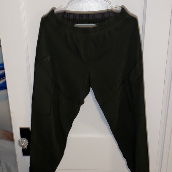 Joggers - Picture 2 of 3